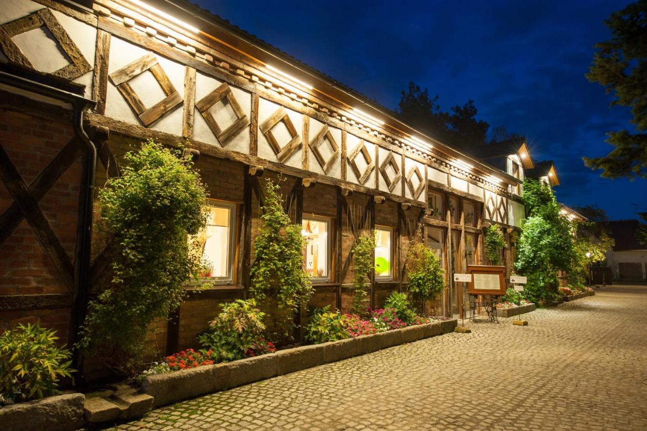 Siedem Drzew Hotel Biskupice  Exterior foto