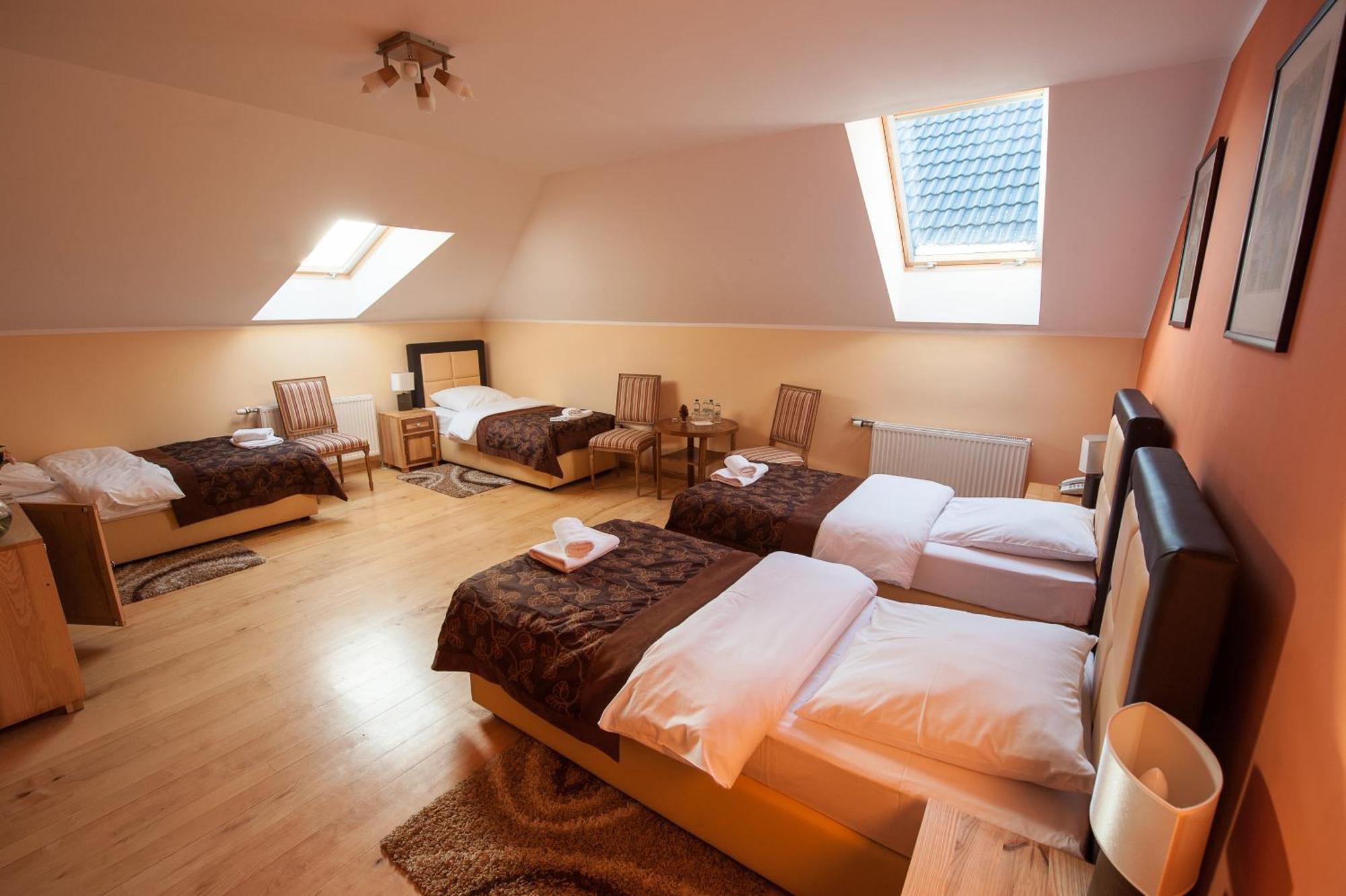 Siedem Drzew Hotel Biskupice  Quarto foto