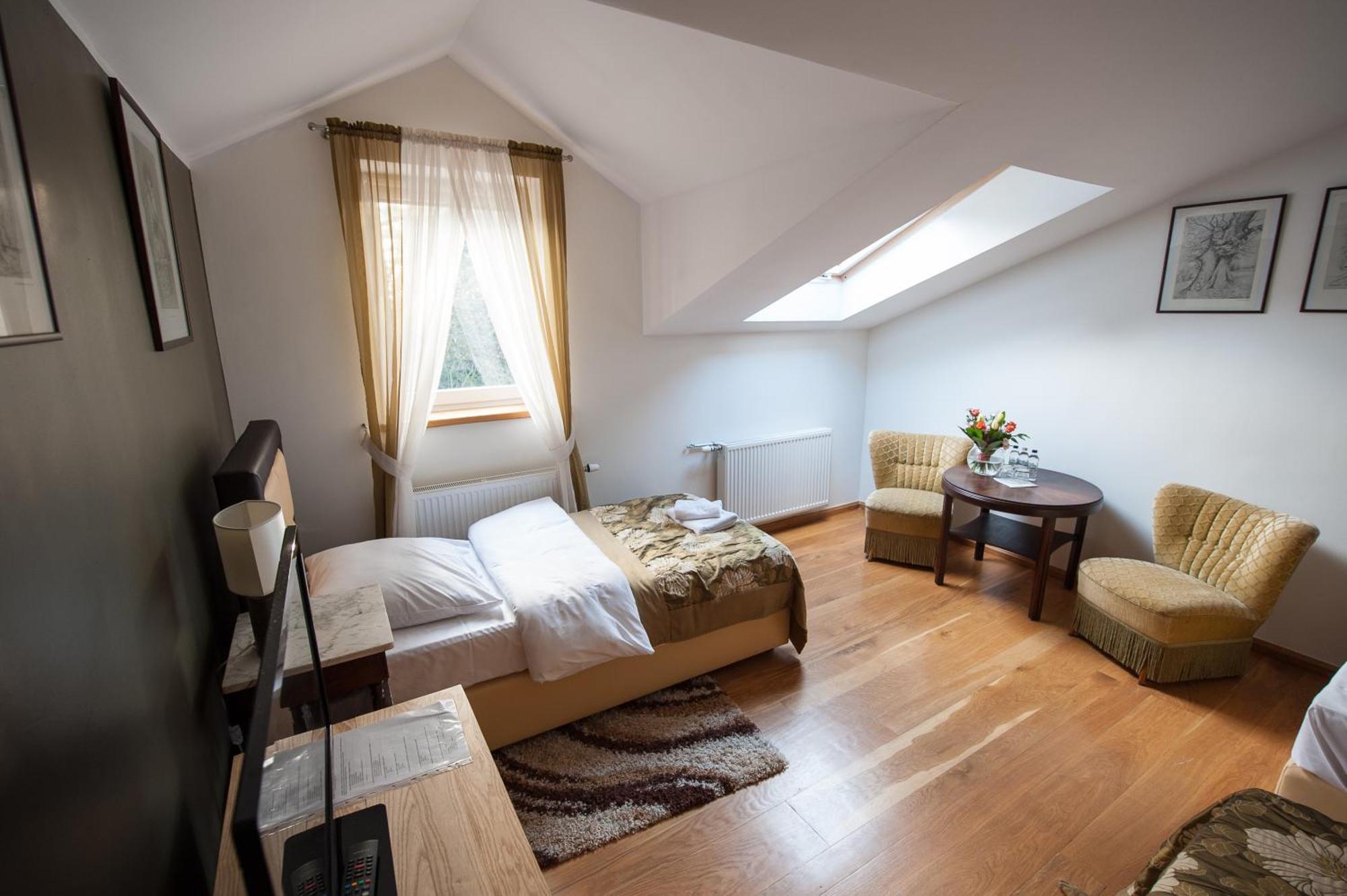 Siedem Drzew Hotel Biskupice  Quarto foto